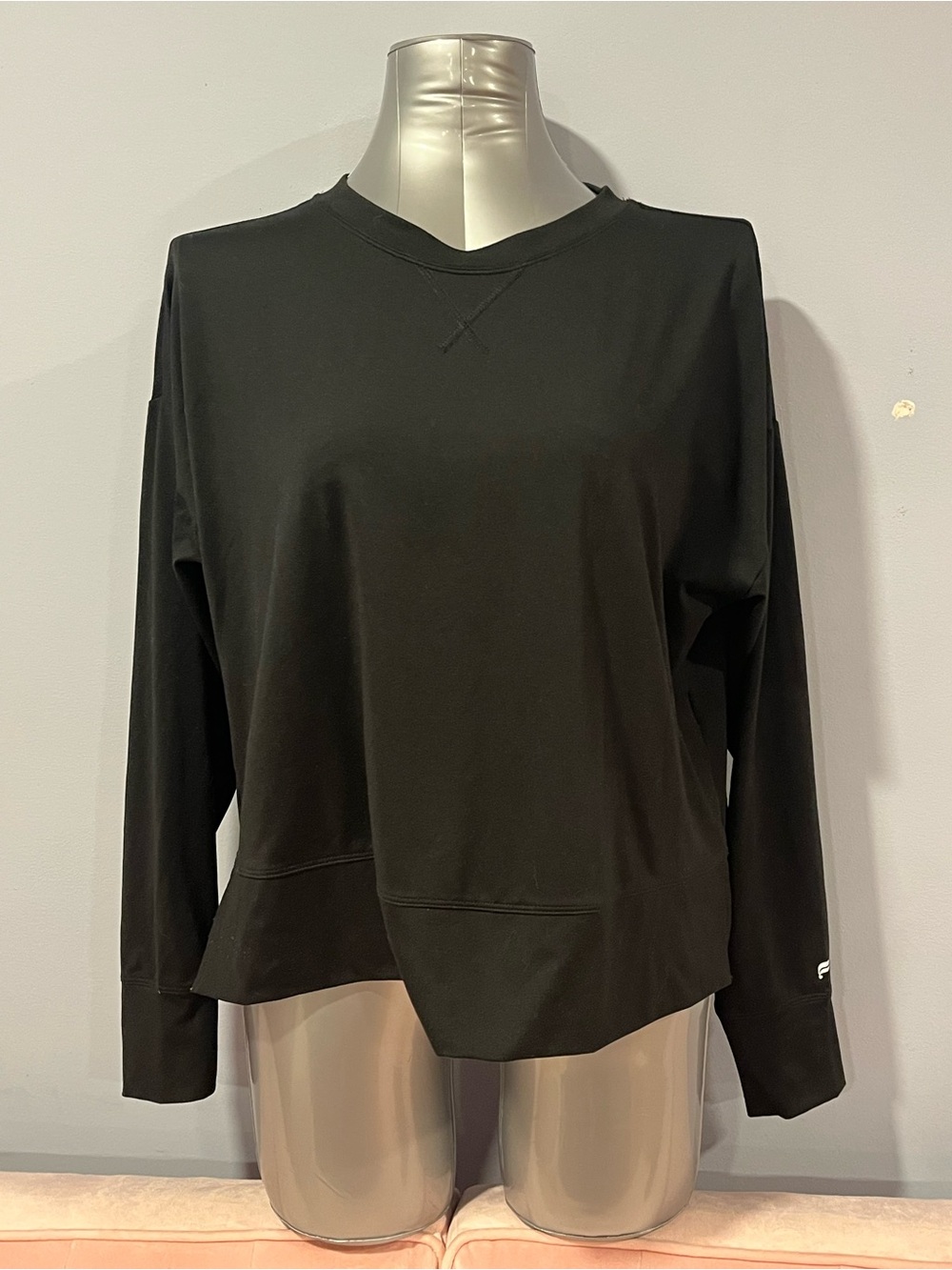 Fabletics Black Long-Sleeve Crewneck Sweatshirt - Picture 3 of 6
